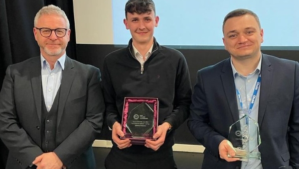 Chubb apprentice wins prestigious award